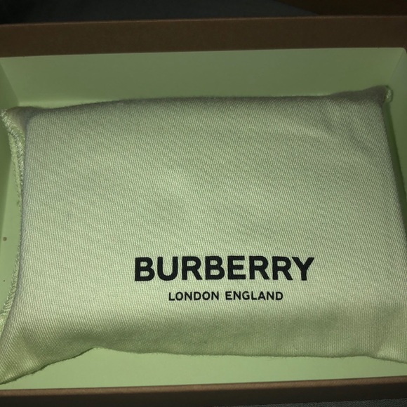 Burberry Wallet - Picture 9 of 11